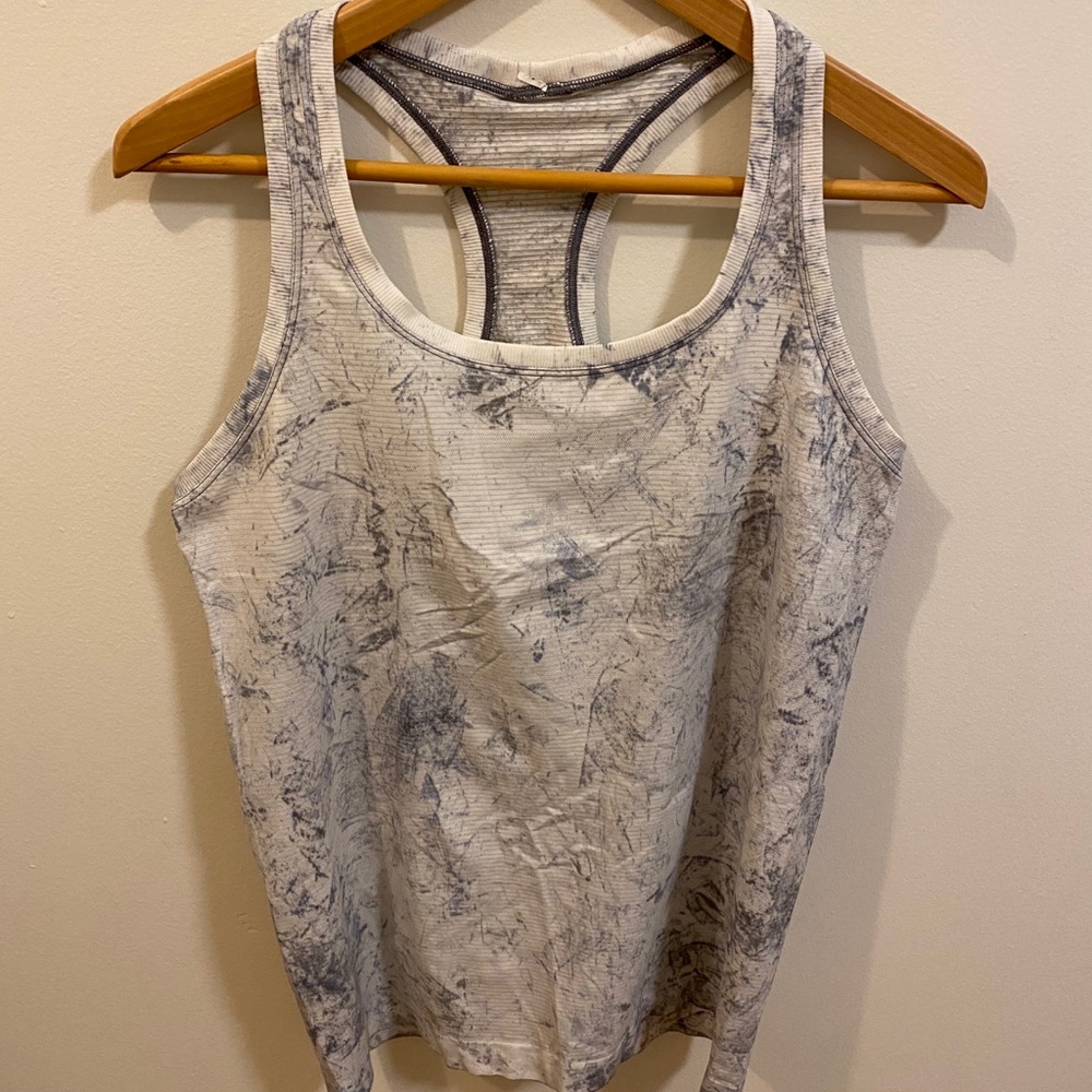 Lululemon Swiftly Tech Racerback 2.0 (size 10)